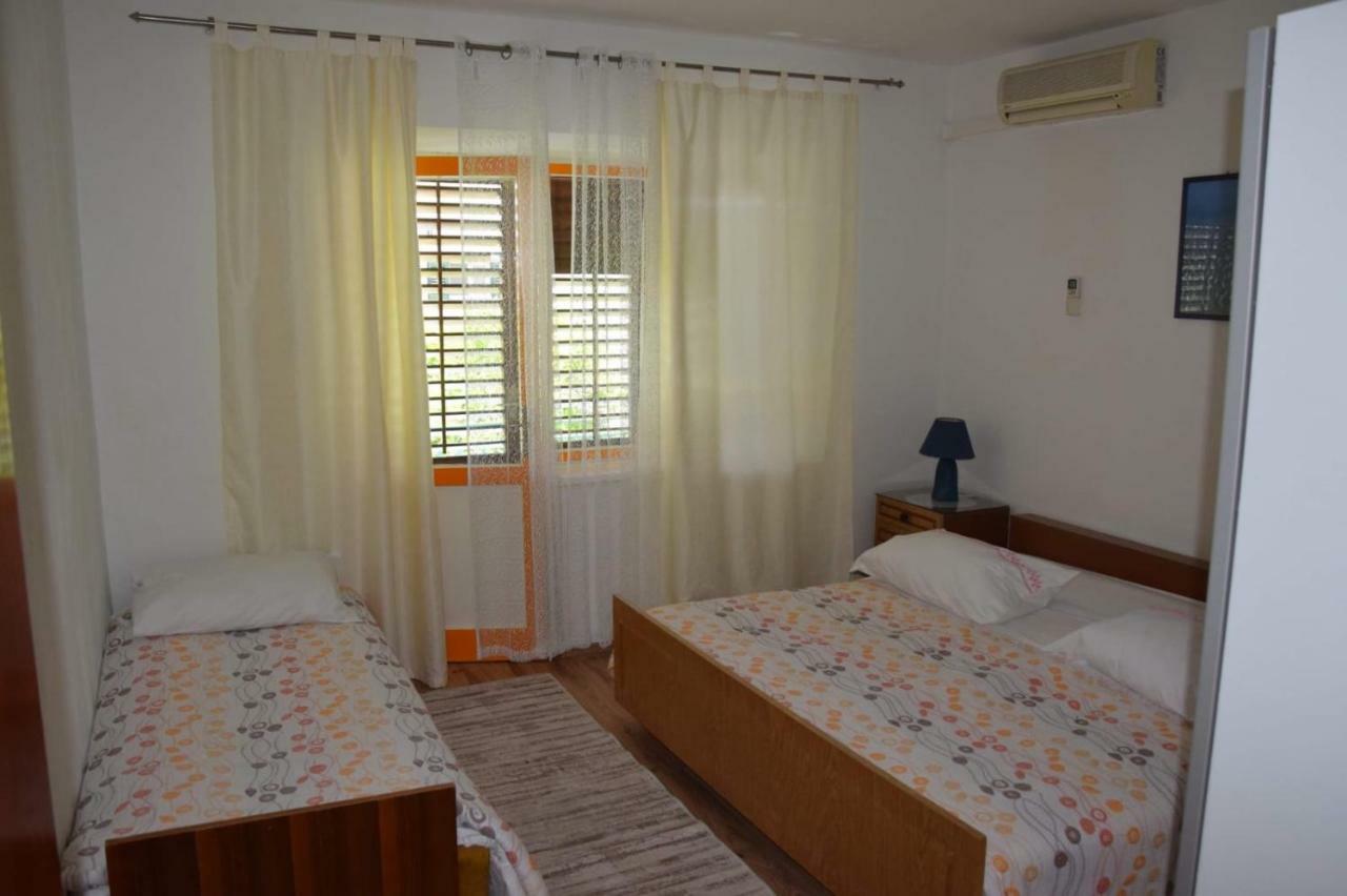 Apartman Linda Baška Voda Exteriör bild